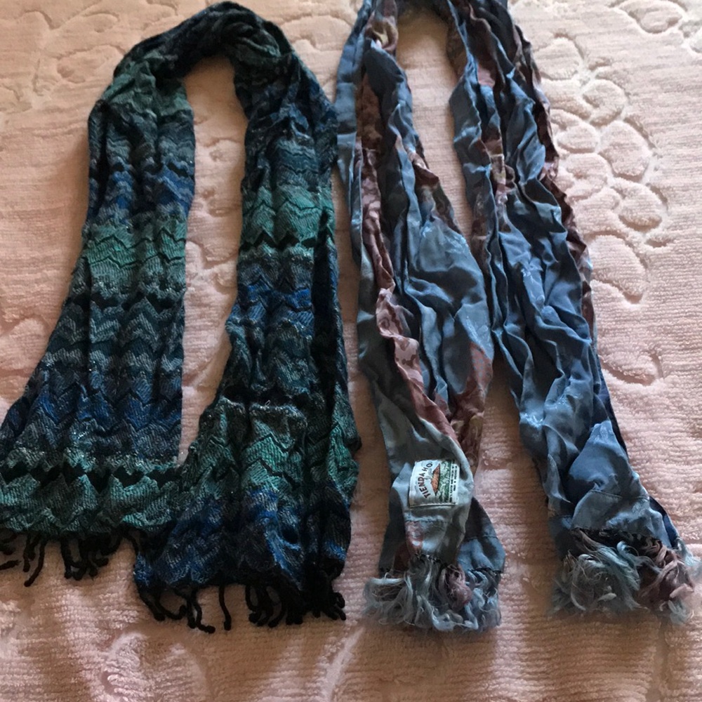 Scarfs
